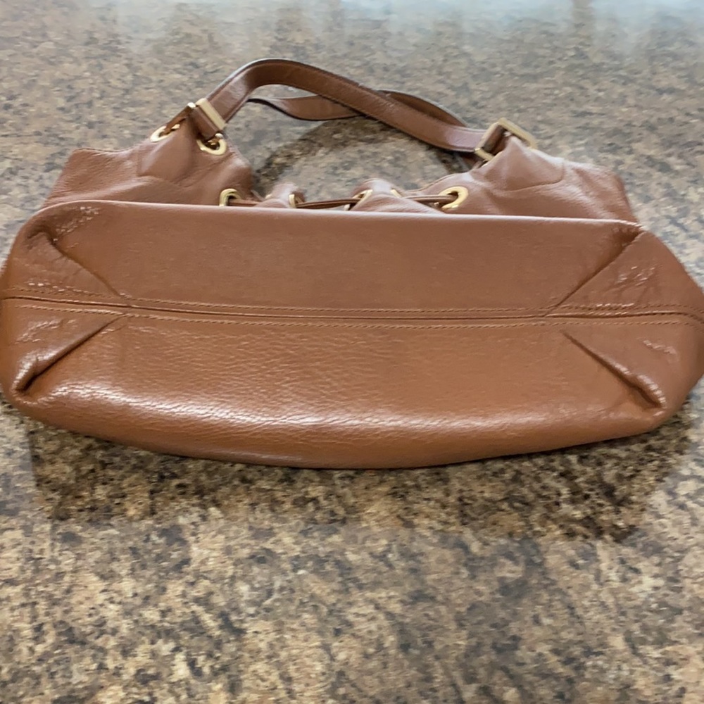 Michael Kors hand bag - Picture 3 of 7